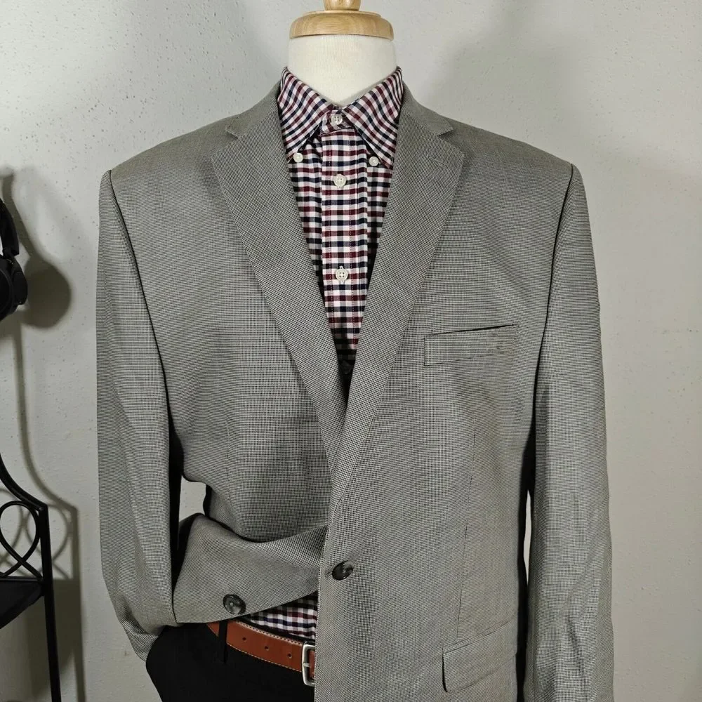 Calvin Klein Men's Sport Coat Blazer Two Button Gray Nail Head‎ Silk Wool 46R